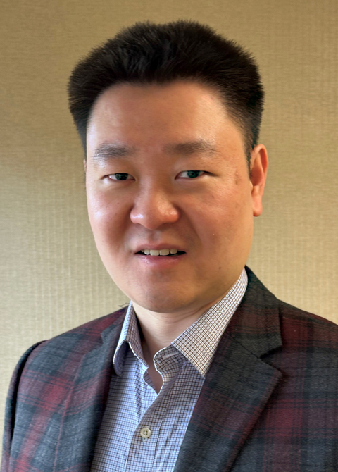William W. Qiang 